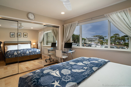 2 Bedroom Oceanfront Point, Pacific Grove Storage Bed