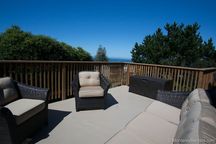 Patio/Deck - Bayview Cottage, New Monterey