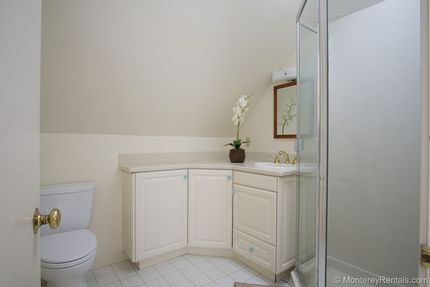 Bathroom - Studio Sea, Pebble Beach Estates