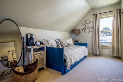 Master Bedroom Sitting Area