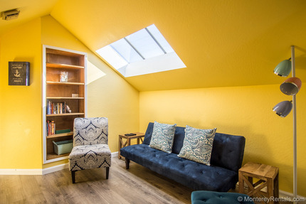 Living Room - Apartment Serendipity B, Central Pg
