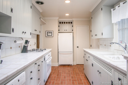 Kitchen - Thistle Cottage, Carmel By The Sea