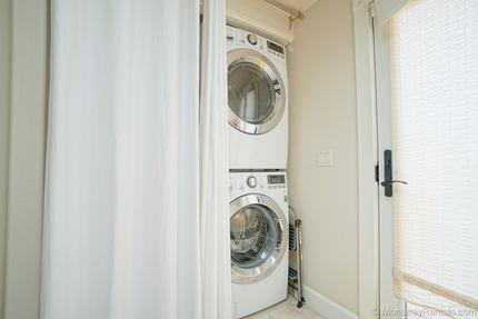 Laundry - Crystal Cottage, Central PG