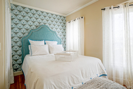 Master Bedroom - Crystal Cottage, Central PG