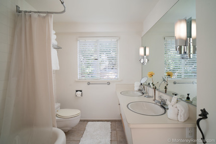 Upper Bathroom