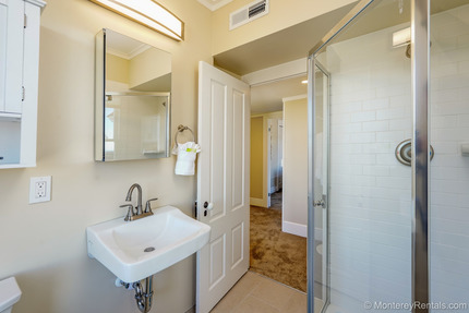 Upper Bathroom