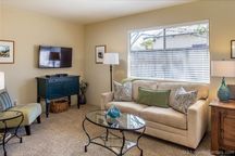 Living Room - Turnkey Cottage, Central Pg